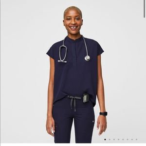 Figs Rafaela™ Oversized Scrub Top